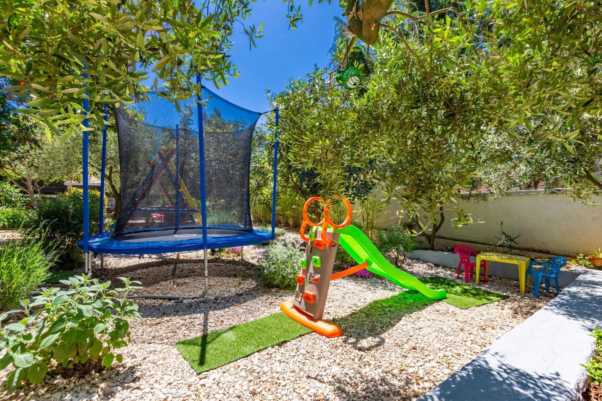 Holiday Home Flora Zadar Exterior foto