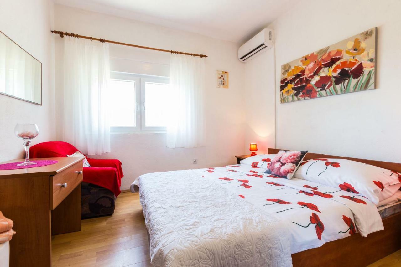 Holiday Home Flora Zadar Exterior foto
